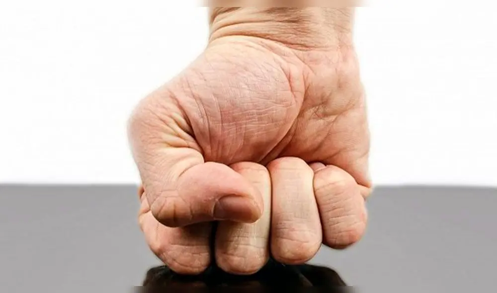 Andrea Luna responde tras denuncias de taxista