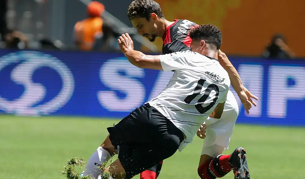 Atlético Paranaense no complicó a su rival y sucumbió por un contundente 3-0. Foto: AFP. Atlético Paranaense no complicó a su rival y sucumbió por un contundente 3-0. Foto: AFP.