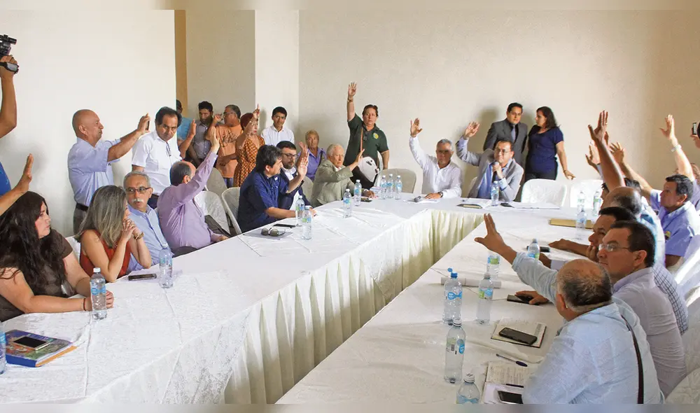 Mesa de trabajo. Acordó emitir pronunciamiento dirigido al gobierno nacional exigiendo destrabe de la irrigación liberteña. Mesa de trabajo. Acordó emitir pronunciamiento dirigido al gobierno nacional exigiendo destrabe de la irrigación liberteña.