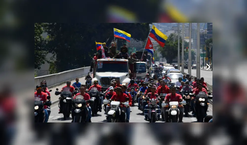 Colectivos de Venezuela prometen respaldo a Nicolás Maduro con "sangre y fuego"