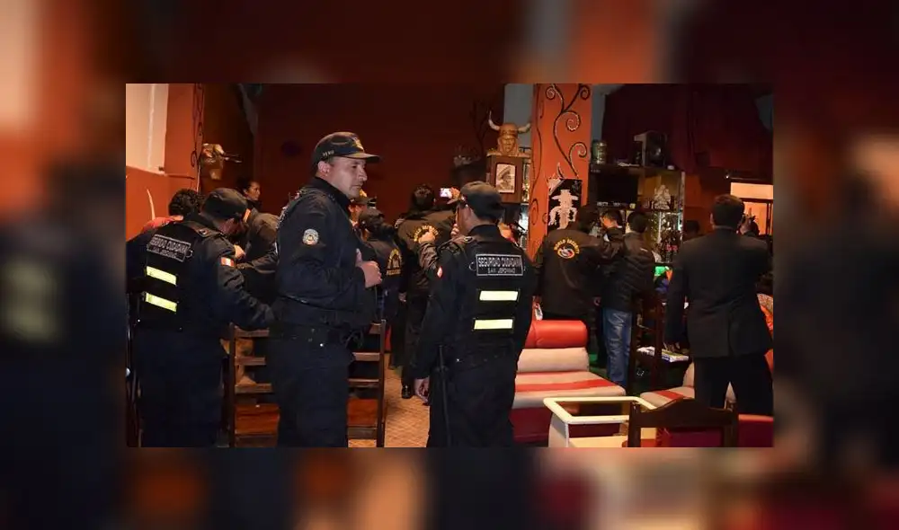 Hinchas de Credicoop arman gresca luego que su equipo perdiera en Cusco Hinchas de Credicoop arman gresca luego que su equipo perdiera en Cusco