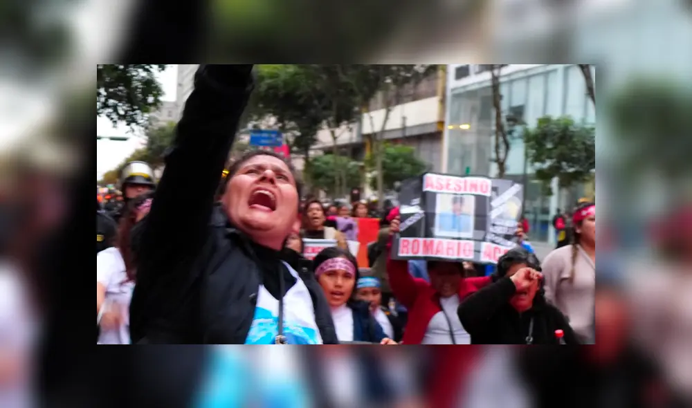 Madres y hermanas de víctimas de feminicidio exigen justicia y condenas más severas para asesinos. Foto: ONG Manuela Ramos Madres y hermanas de víctimas de feminicidio exigen justicia y condenas más severas para asesinos. Foto: ONG Manuela Ramos