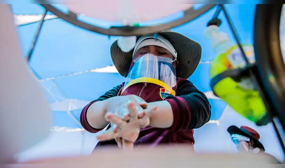 Escolares del colegio San Cristobal, de la alejada provincia de Condesuyos, volvieron a sus clases. Foto: GRA Escolares del colegio San Cristobal, de la alejada provincia de Condesuyos, volvieron a sus clases. Foto: GRA