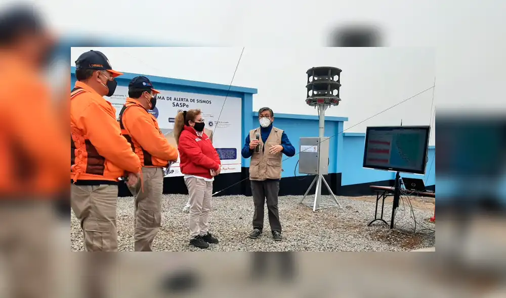Perú instala primera estación del sistema de alerta sísmica. Foto: IGP