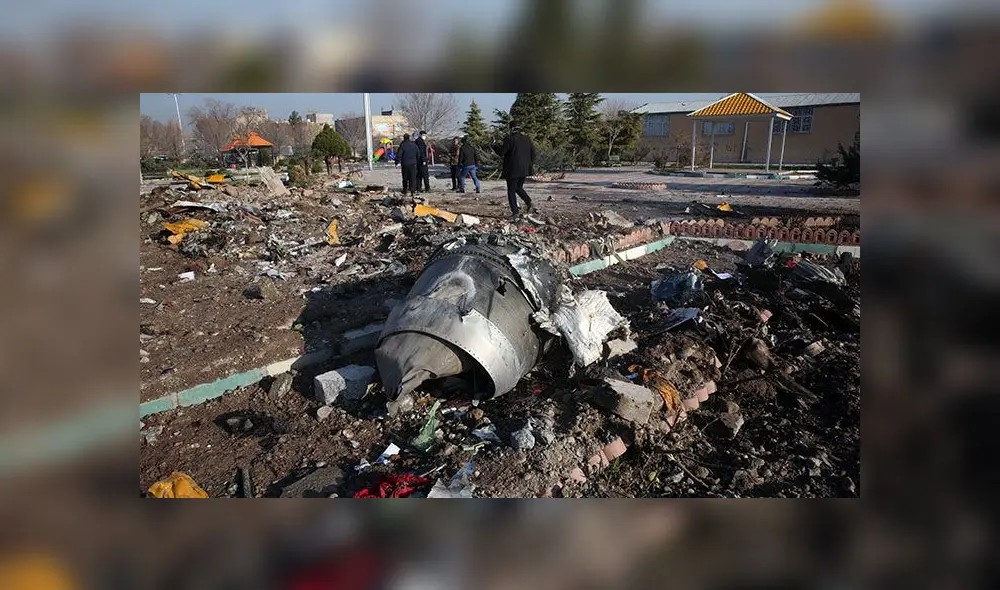 El accidente del Boeing 737 no dejó supervivientes, confirmó el presidente de Ucrania. Foto: AFP El accidente del Boeing 737 no dejó supervivientes, confirmó el presidente de Ucrania. Foto: AFP