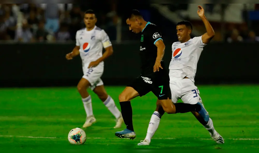 Jean Deza regresó a Alianza Lima después de 5 años. Jean Deza regresó a Alianza Lima después de 5 años.