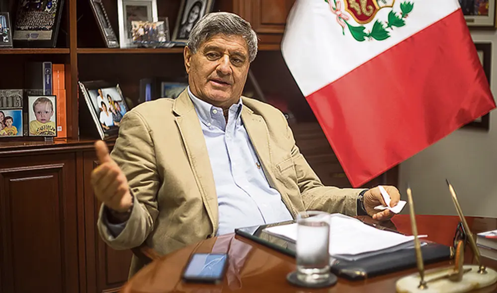 Acción Popular. Raúl Diez Canseco dice no al populismo. Acción Popular. Raúl Diez Canseco dice no al populismo.