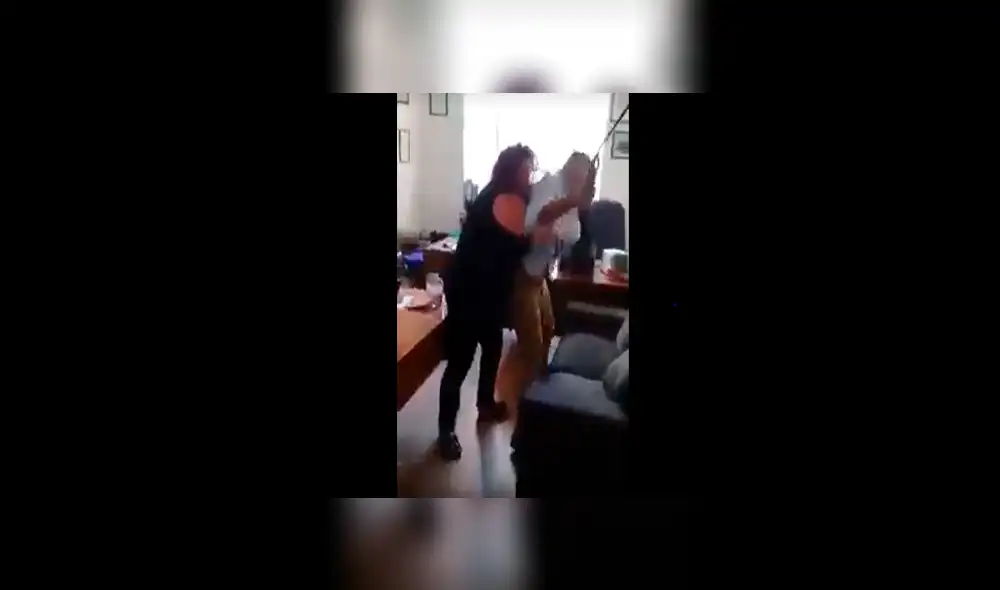 Jefe saca un rifle y amenaza a trabajador que pedía el pago de sus cotizaciones atrasadas [VIDEO] 