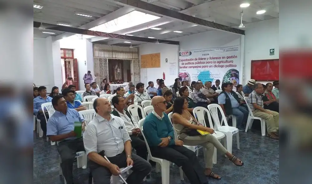 Agricultores envían carta a Vizcarra y anuncian paro nacional para el 13 de mayo Agricultores envían carta a Vizcarra y anuncian paro nacional para el 13 de mayo