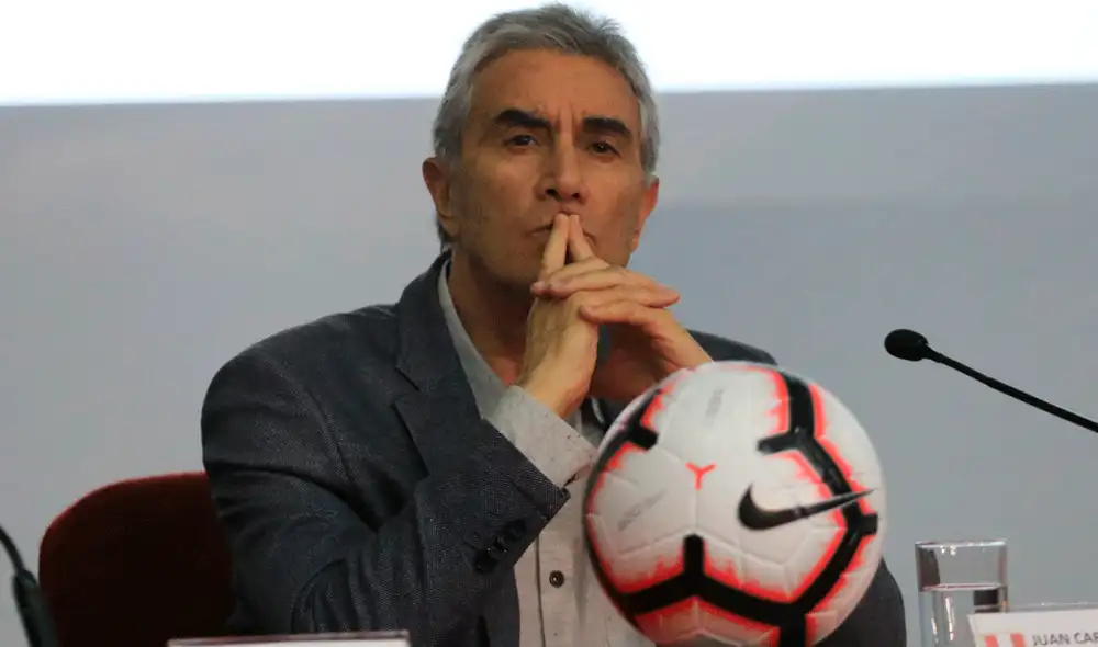 Juan Carlos Oblitas no descarta postular a la presidencia de la FPF.