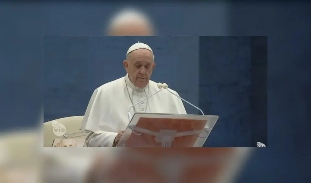 Papa Francisco inicia la oración para la bendición ‘Urbi et Orbi’, en Roma. Papa Francisco inicia la oración para la bendición ‘Urbi et Orbi’, en Roma.
