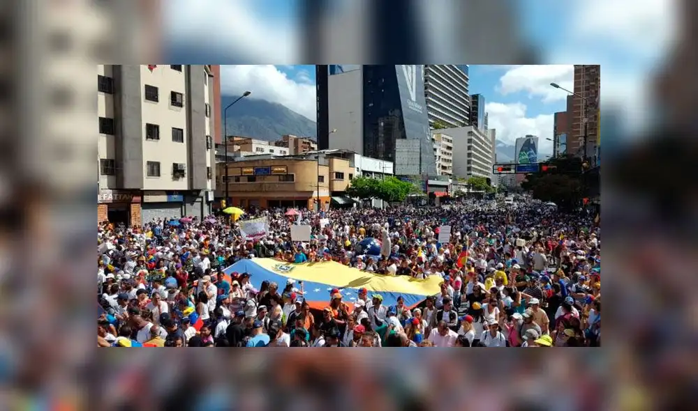 Venezuela marchó contra Maduro y exigió ayuda humanitaria