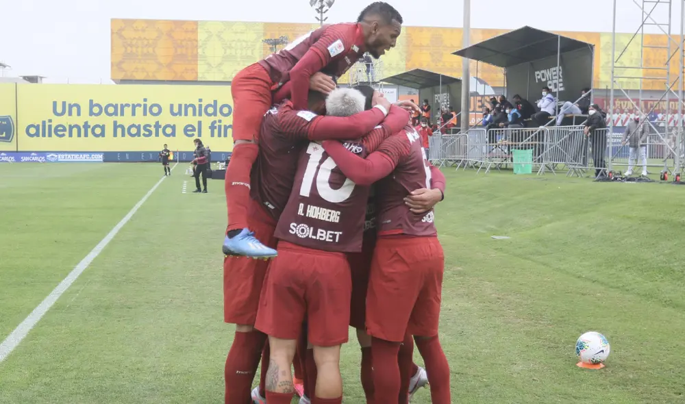 Dos Santos anotó el primer tanto para Universitario. (Créditos: Liga 1) Dos Santos anotó el primer tanto para Universitario. (Créditos: Liga 1)