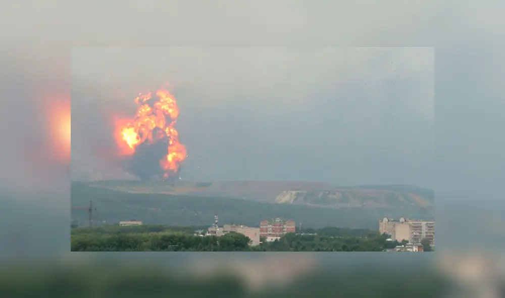 Rusia: miles de personas son evacuadas tras explosión en arsenal militar de Siberia Rusia: miles de personas son evacuadas tras explosión en arsenal militar de Siberia