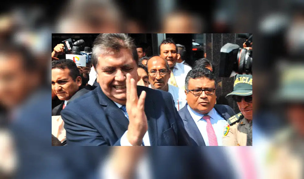 Alan García vuelve a atacar a Martín Vizcarra por presunto 'chuponeo' [VIDEO]