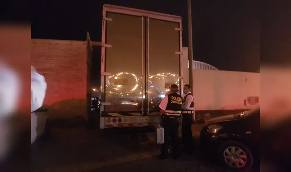 Lurin: Encuentran camión robado con productos sanitarios / Creditos: Grace Mora /URPI-GLR Lurin: Encuentran camión robado con productos sanitarios / Creditos: Grace Mora /URPI-GLR