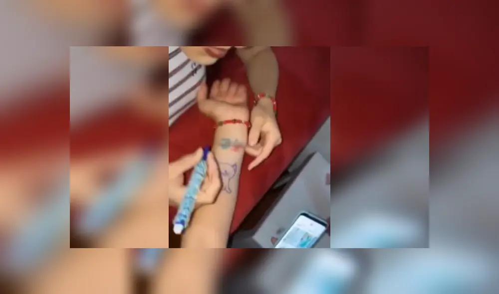 Desliza las fotos para ver más de esta divertida parodia que se hizo viral en TikTok. Desliza las fotos para ver más de esta divertida parodia que se hizo viral en TikTok.