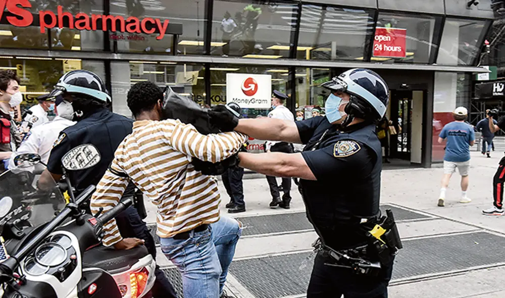 Mala práctica. Los peores racistas son los que niegan que existe el racismo hacia los afroamericanos. (Foto: AFP)