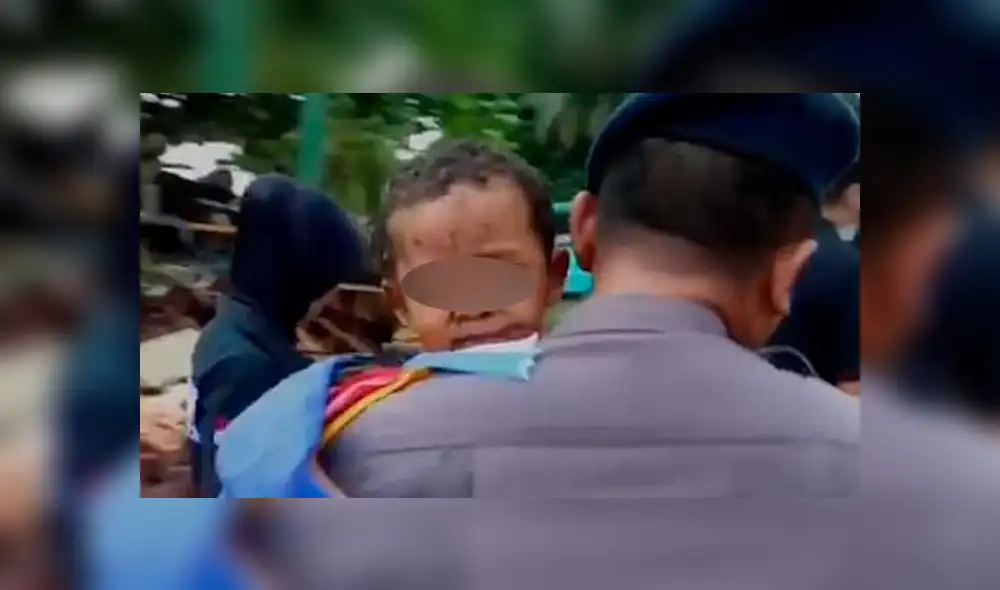Tsunami en Indonesia: rescatan a niño que permaneció entre los escombros por 12 horas [VIDEO]