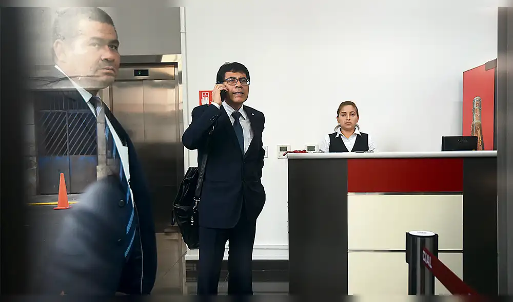 Presentan más de 300 pruebas contra Humala y Heredia