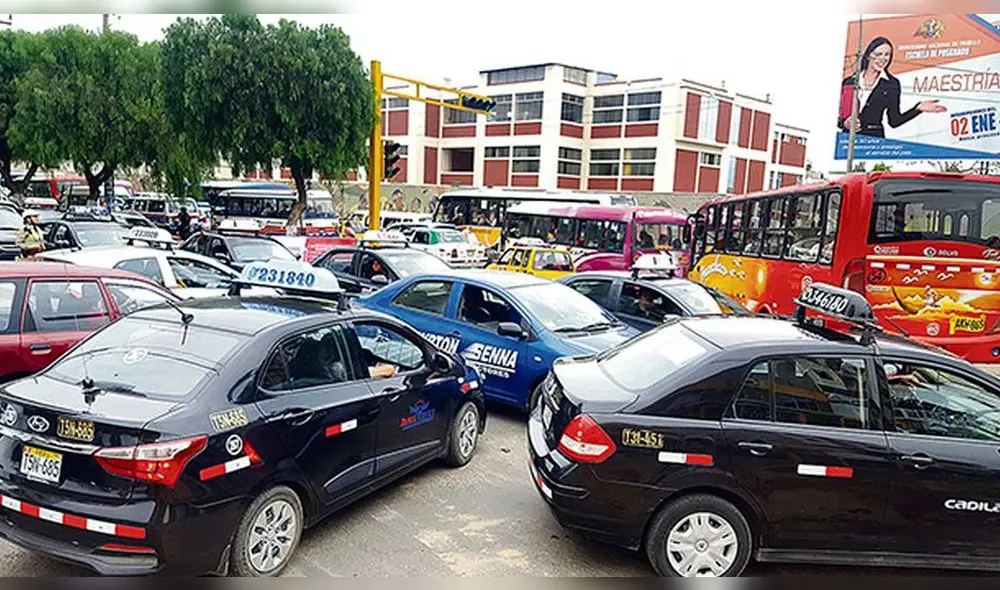 Ciudadano llamó a la comisaría de Wichanzao para entregar el arma. Ciudadano llamó a la comisaría de Wichanzao para entregar el arma.
