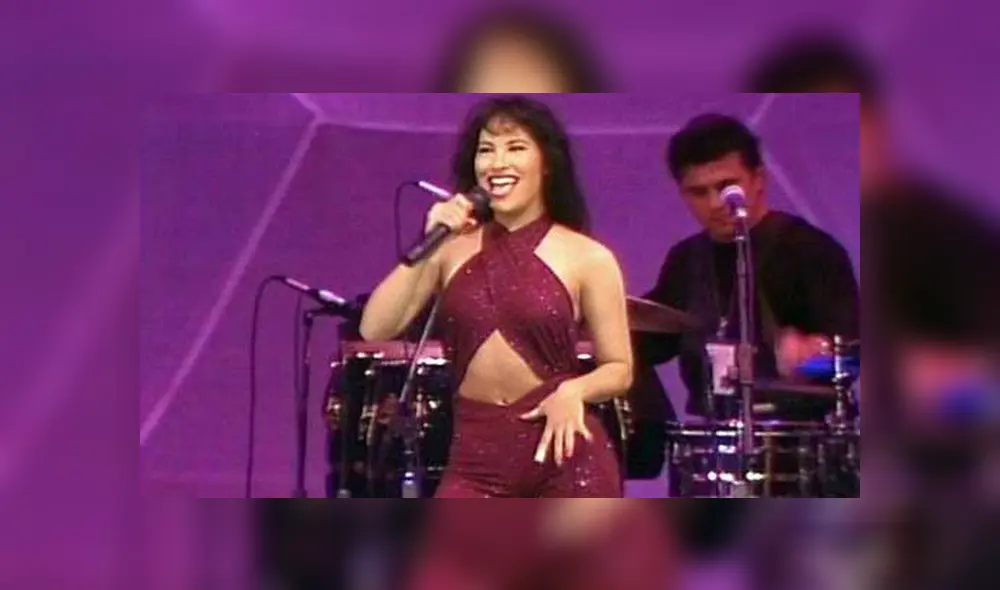 Selena también es conocida como La reina del tex-mex. Selena también es conocida como La reina del tex-mex.