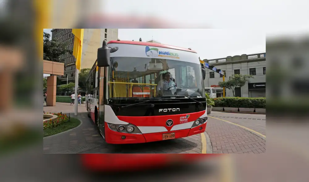 Miraflores presenta su primer bus inclusivo
