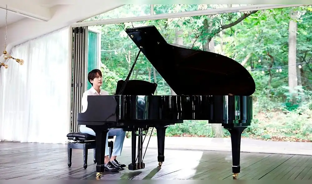 Desliza para ver más fotos de Kyuhyun de SUPER JUNIOR en "Dreaming". Créditos: SM Town Desliza para ver más fotos de Kyuhyun de SUPER JUNIOR en "Dreaming". Créditos: SM Town