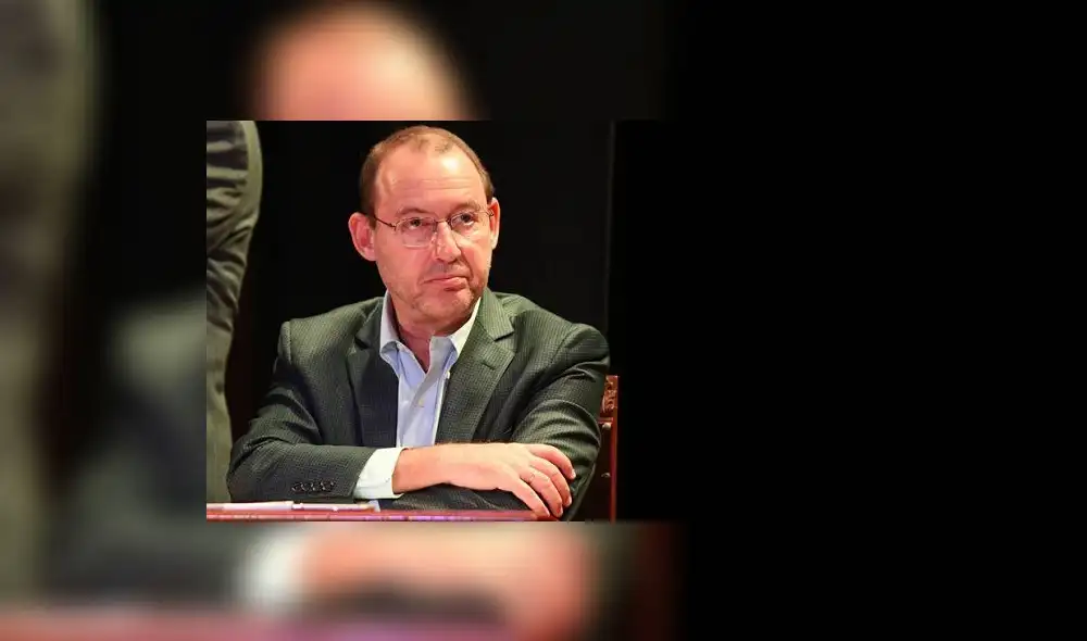 Chlimper cuestiona al Gobierno por presunto reglaje a ministro Nieto Chlimper cuestiona al Gobierno por presunto reglaje a ministro Nieto