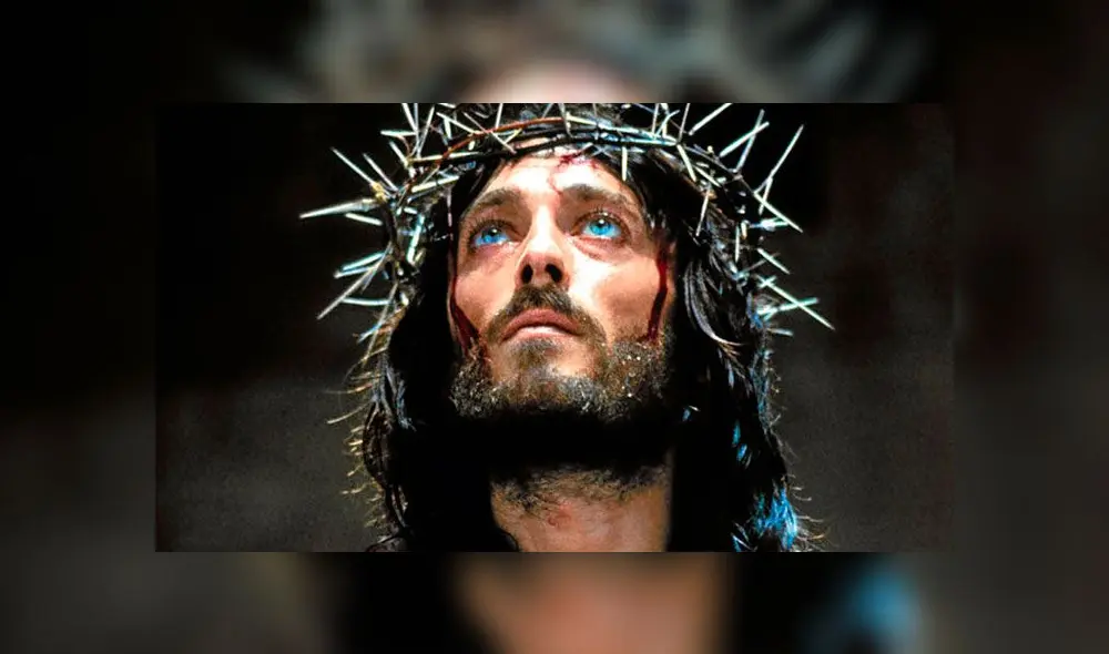 Así luce Robert Powell, el actor que interpretó a Cristo en 'Jesús de Nazareth'