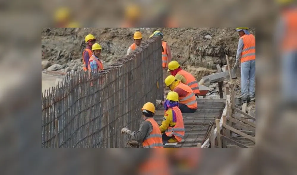 Sujetos atacaron obra municipal en el distrito de VMT. Foto referencial: El Universo