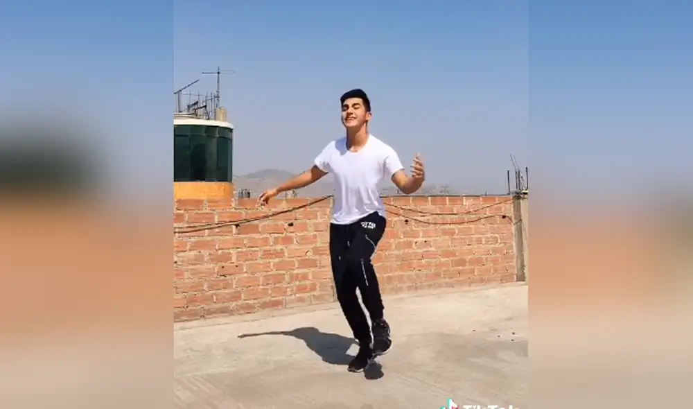 Desliza hacia la izquierda para ver las imágenes del video viral. Foto: Captura de YouTube.