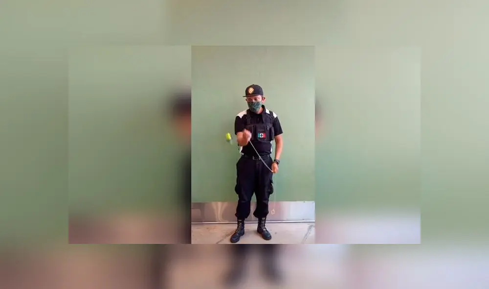 Desliza las imágenes para ver las increíbles acrobacias que hace este joven guardián con un trompo. Foto: TikTok Desliza las imágenes para ver las increíbles acrobacias que hace este joven guardián con un trompo. Foto: TikTok
