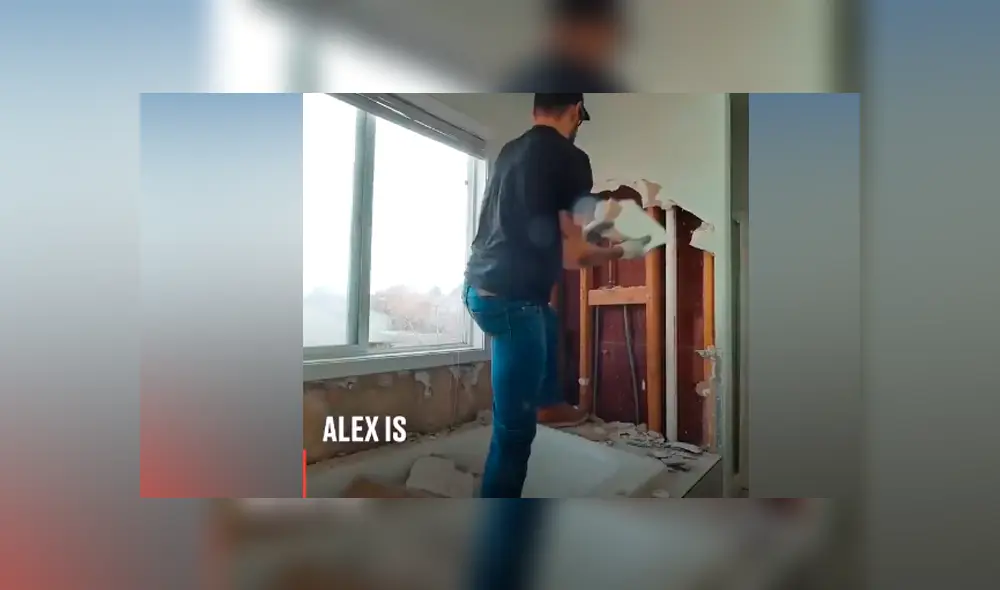 Desliza hacia la izquierda para ver la transformación del baño tradicional a uno lujoso. Video es viral en Facebook. Desliza hacia la izquierda para ver la transformación del baño tradicional a uno lujoso. Video es viral en Facebook.