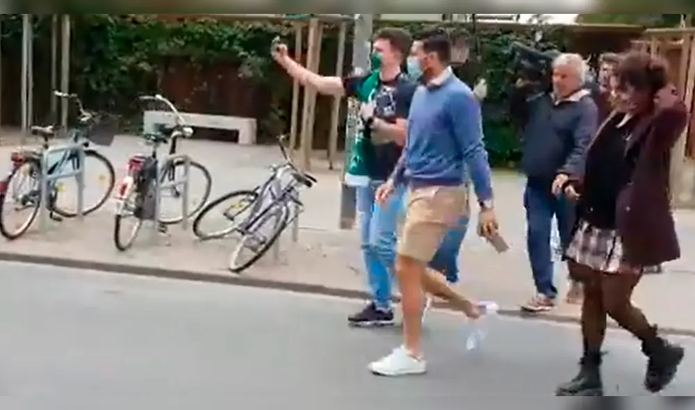 Claudio Pizarro: hinchas del Werder Bremen lo despidieron entre cánticos y aplausos. Foto: Captura DeichStube Claudio Pizarro: hinchas del Werder Bremen lo despidieron entre cánticos y aplausos. Foto: Captura DeichStube