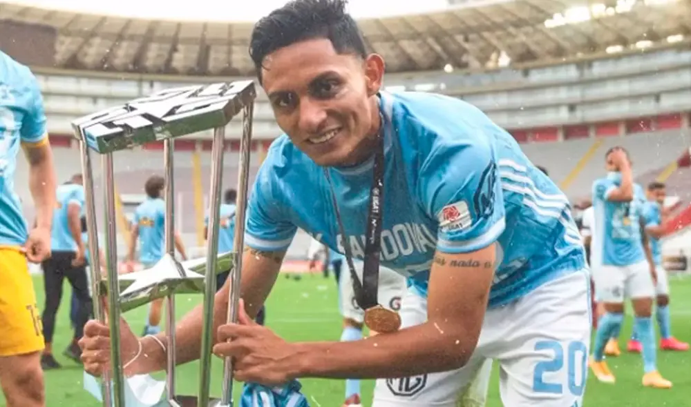 Kevin Sandoval salió campeón nacional con Sporting Cristal en la Liga 12020. Foto: Instagram / @clubsportingcristal