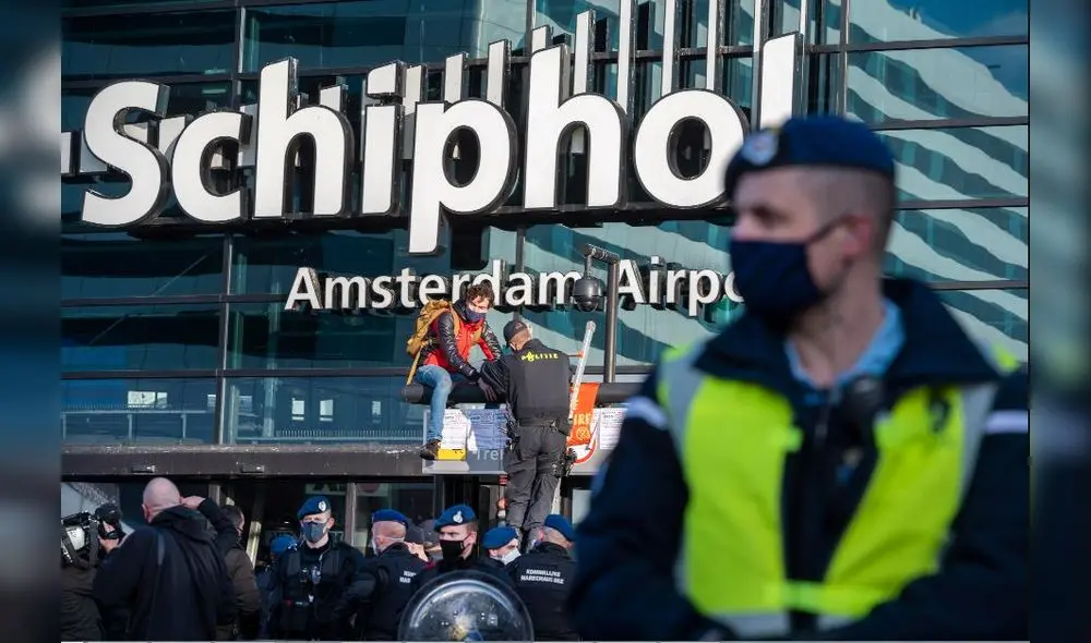 El gobierno a instado a los holandeses de viajar solo si es estrictamente necesario. Foto: EFE El gobierno a instado a los holandeses de viajar solo si es estrictamente necesario. Foto: EFE