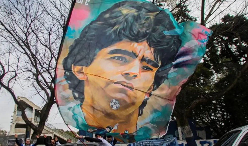 Diego Maradona jugó en el Barcelona, Napoli y Boca Juniors durante su carrera profesional. Foto: EFE Diego Maradona jugó en el Barcelona, Napoli y Boca Juniors durante su carrera profesional. Foto: EFE