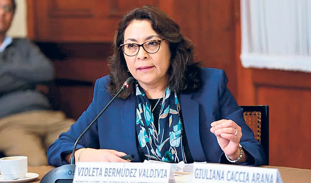 Cuando asistía a la Comisión de Constitución, la premier Bermúdez defendía la paridad. Foto: difusión