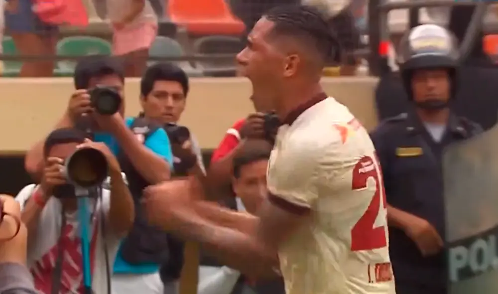 Jonathan Dos Santos le dio la victoria a Universitario marcando el 2-0 desde el punto penal. | Foto: Gol Perú