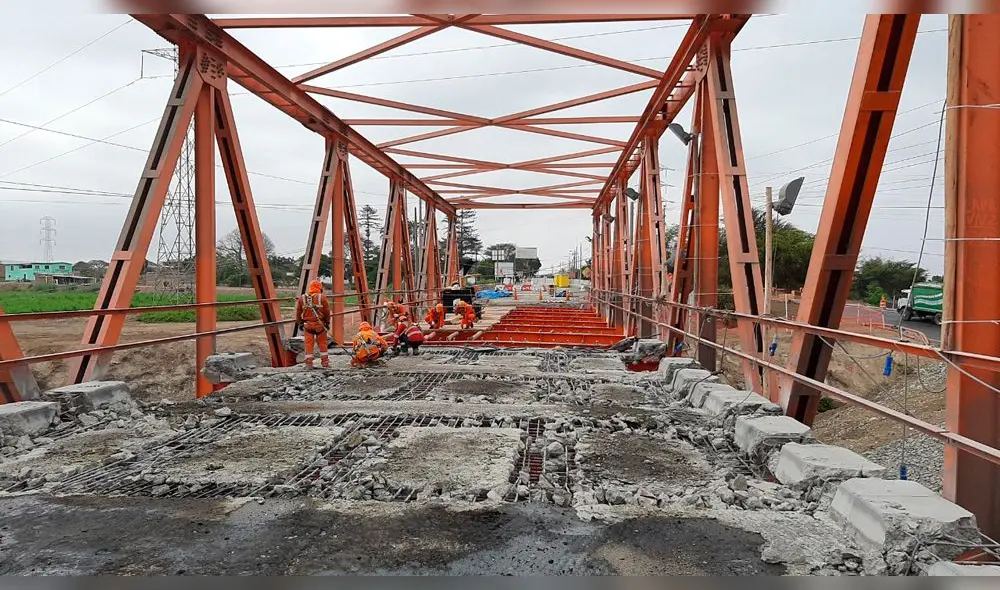 Reconstrucción de loza de puente Reque