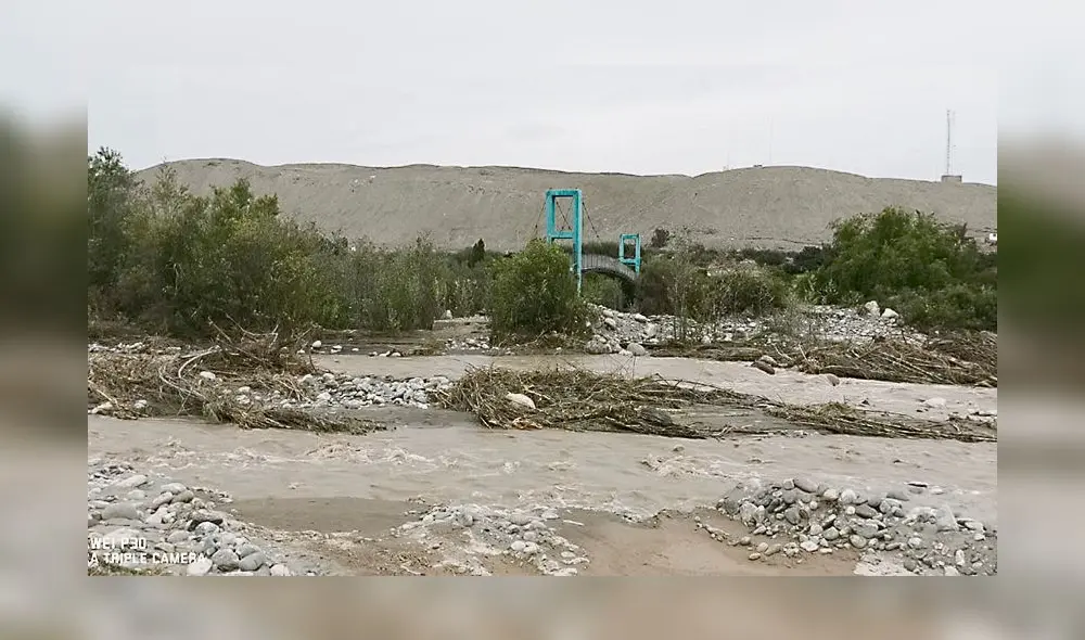 incomunicados. Río arrasó puentes peatonales en Siguas. incomunicados. Río arrasó puentes peatonales en Siguas.