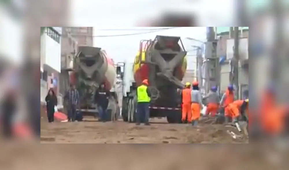 Vecinos de Villa María del Triunfo denuncian que nueva avenida generará caos vehicular. Vecinos de Villa María del Triunfo denuncian que nueva avenida generará caos vehicular.