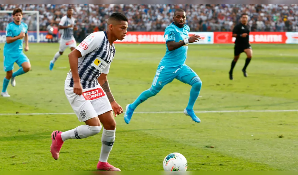 Kevin Quevedo causa revuelo tras publicación en Instagram.