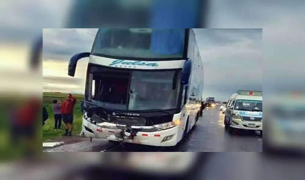 Dos personas fallecidas deja accidente de tránsito en vía Juliaca - Puno