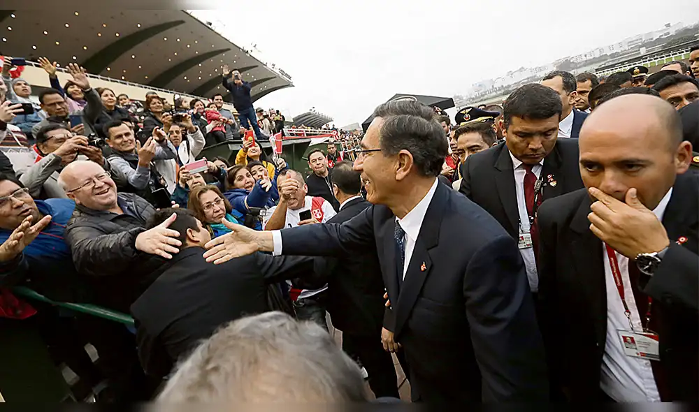 Población expresó al presidente su apoyo al adelanto de elecciones Población expresó al presidente su apoyo al adelanto de elecciones