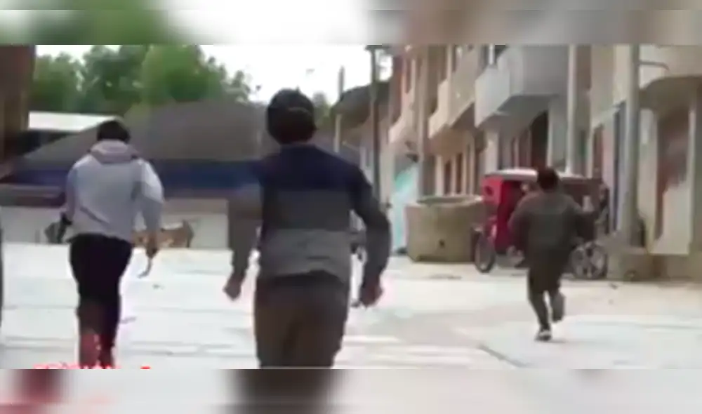 Ronderos hacen cumplir el estado de emergencia. Ronderos hacen cumplir el estado de emergencia.