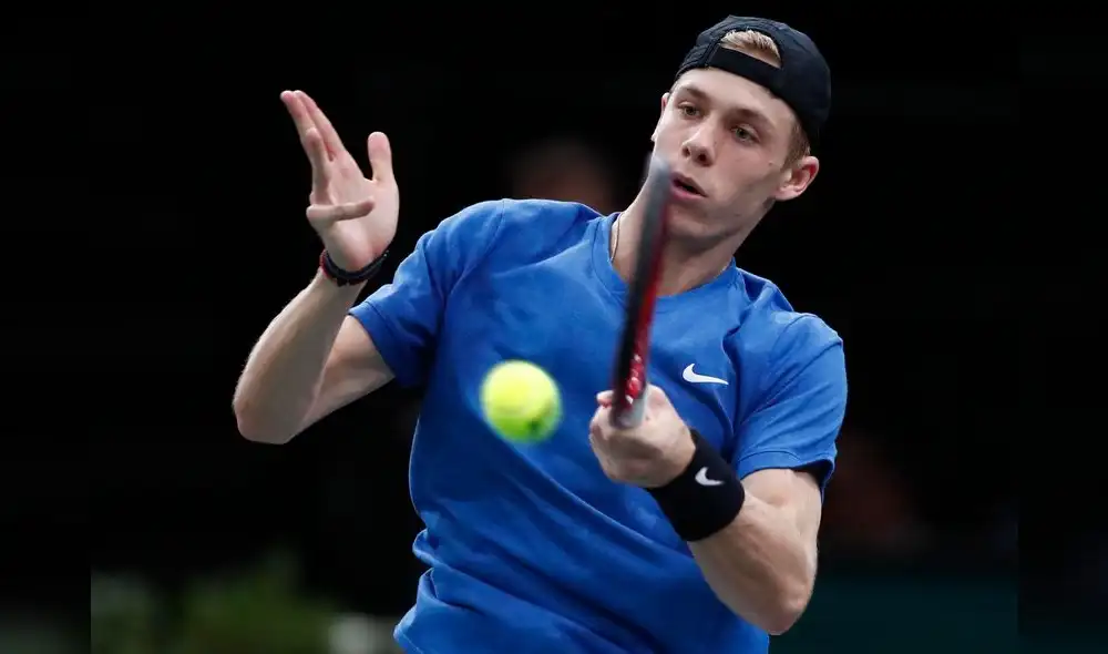 Denis Shapovalov, de 20 años, lamentó su derrota: "Espero poder ganar a rivales como Djokovic algún día", declaró. Foto: EFE.