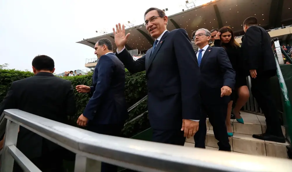 Martín Vizcarra recibió baño de popularidad en Hipódromo de Monterrico [GALERÍA]