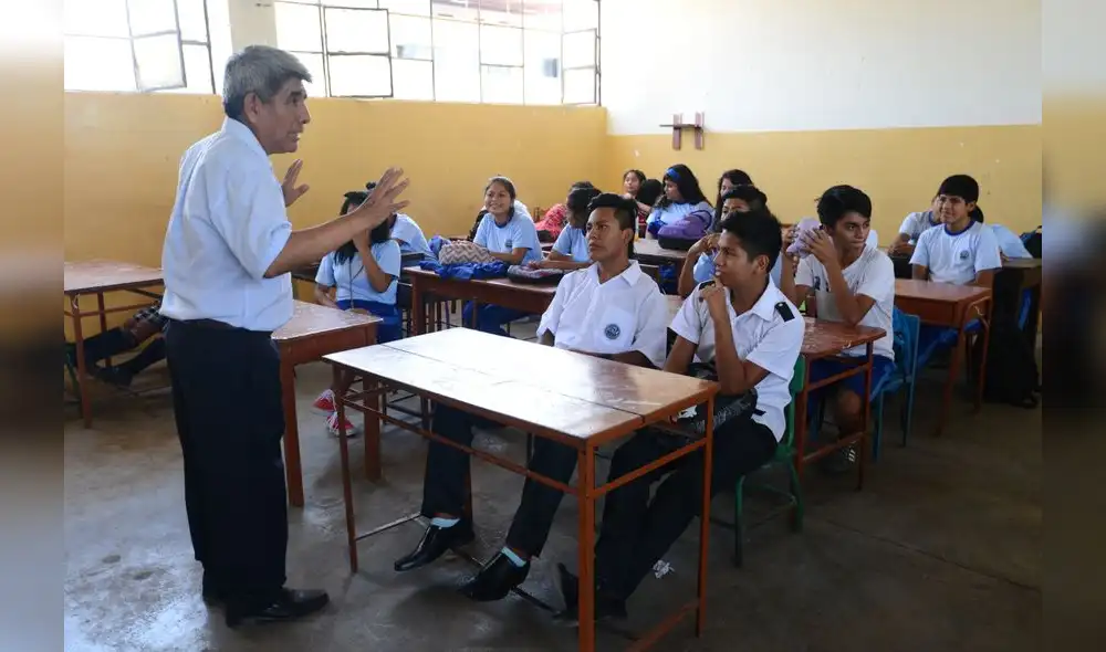 Oficializan aumento salarial para 238 mil docentes nombrados Oficializan aumento salarial para 238 mil docentes nombrados